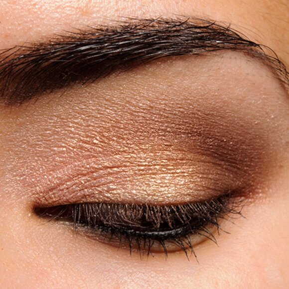 Benefit Cosmetics: Longwear Powder Eyeshadow - It's Complicated - Picture 15 of 15